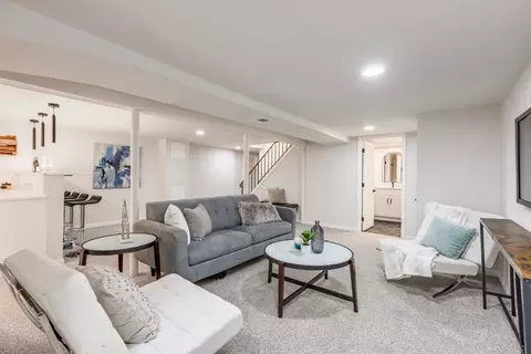 Living - 307 E Blodgett Ave, Lake Bluff, IL 60044 photo 6 of 8