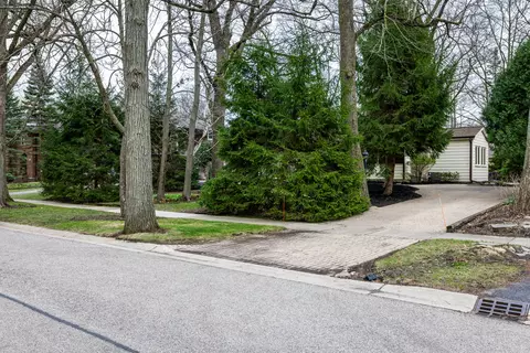 Exterior - 307 E Blodgett Ave, Lake Bluff, IL 60044 photo 4 of 9