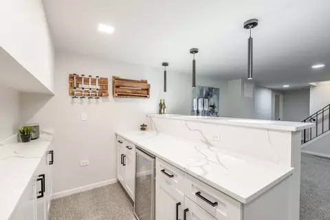 Kitchen - 307 E Blodgett Ave, Lake Bluff, IL 60044 photo 2 of 4