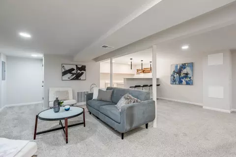 Living - 307 E Blodgett Ave, Lake Bluff, IL 60044 photo 5 of 8