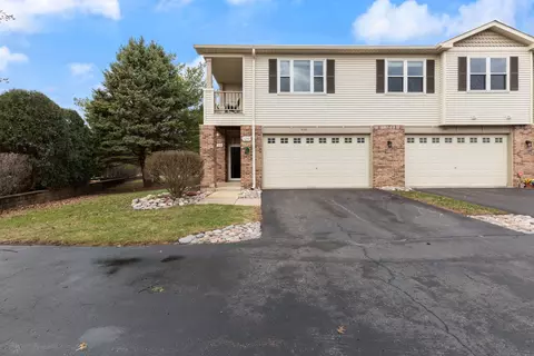 230 Chesterfield Ct, Oswego, IL 60543