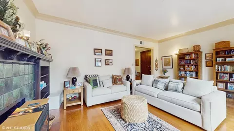 Living - 5442 S Cornell Ave #1, Chicago, IL 60615 photo 3 of 3