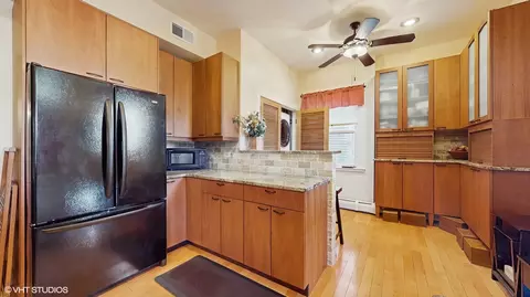 Kitchen - 5442 S Cornell Ave #1, Chicago, IL 60615 photo 2 of 3