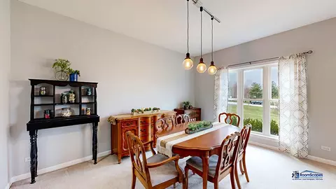 Dining - 916 Silver Glen Rd, Mchenry, IL 60050 photo 2 of 3