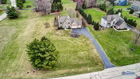View/Area - 916 Silver Glen Rd, Mchenry, IL 60050 photo 6 of 10