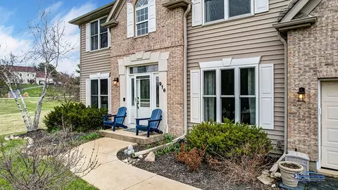 Exterior - 916 Silver Glen Rd, Mchenry, IL 60050 photo 4 of 8
