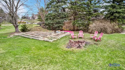 Exterior - 916 Silver Glen Rd, Mchenry, IL 60050 photo 8 of 8