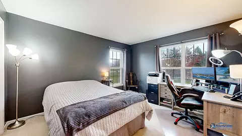 Bedroom - 916 Silver Glen Rd, Mchenry, IL 60050 photo 8 of 11