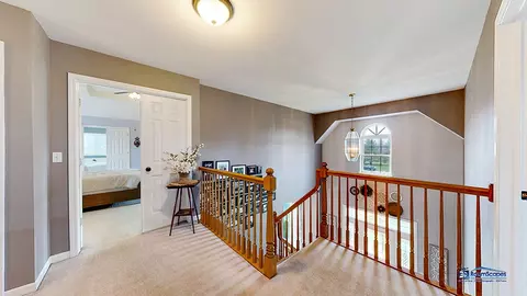 Entry Way - 916 Silver Glen Rd, Mchenry, IL 60050 photo 4 of 4