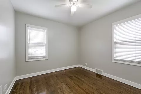 Bedroom - 14905 Springfield Ave, Midlothian, IL 60445 photo 4 of 5