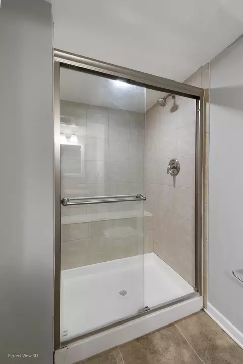 Bath - 14905 Springfield Ave, Midlothian, IL 60445 photo 2 of 2