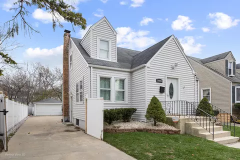 Exterior - 14905 Springfield Ave, Midlothian, IL 60445 photo 2 of 5
