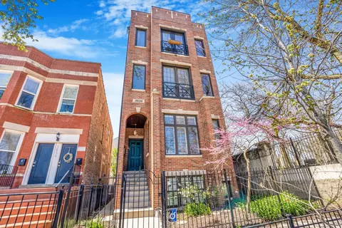 3836 N Racine Ave #2, Chicago, IL 60613