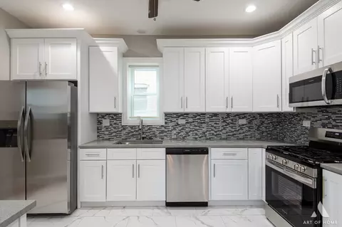 Kitchen - 2610 E 74th Pl, Chicago, IL 60649 photo 3 of 3
