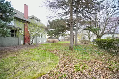 632 S Kenilworth Ave, Oak Park, IL 60304