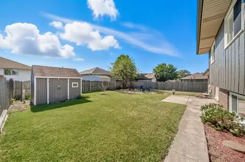Exterior - 6923 154th Pl, Oak Forest, IL 60452 photo 3 of 4