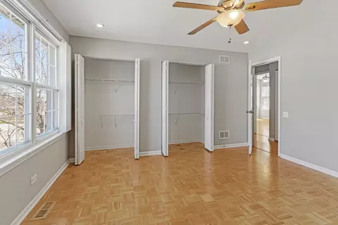 Bedroom - 4795 Amber Cir, Hoffman Estates, IL 60192 photo 4 of 5