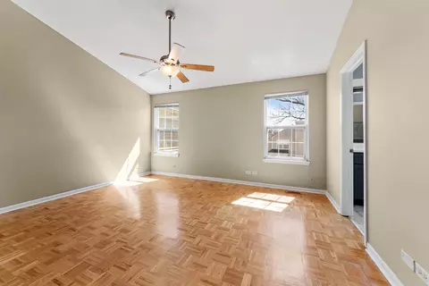 Bedroom - 4795 Amber Cir, Hoffman Estates, IL 60192 photo 1 of 5
