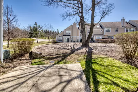 Exterior - 4795 Amber Cir, Hoffman Estates, IL 60192 photo 4 of 4
