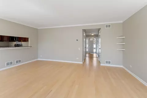 Living - 4795 Amber Cir, Hoffman Estates, IL 60192 photo 3 of 6