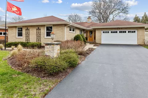 4733 Johnson Ave, Western Springs, IL 60558