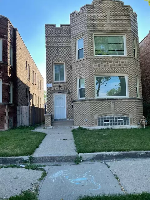 8516 S Throop St, Chicago, IL 60620