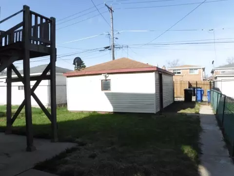 Exterior - Undisclosed, Chicago, IL 60620 photo 4 of 4