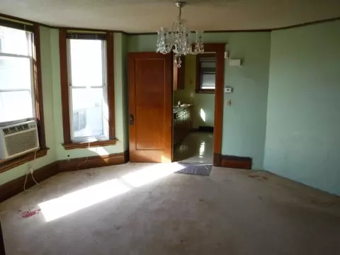 Living - Undisclosed, Chicago, IL 60620 photo 2 of 4