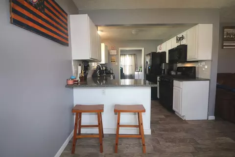 Kitchen - 1029 Jemima St, Clinton, IL 61727 photo 2 of 2
