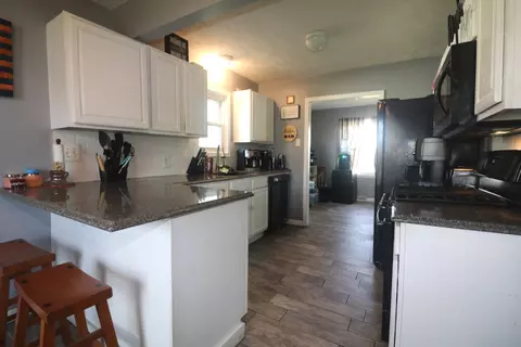 Kitchen - 1029 Jemima St, Clinton, IL 61727 photo 1 of 2
