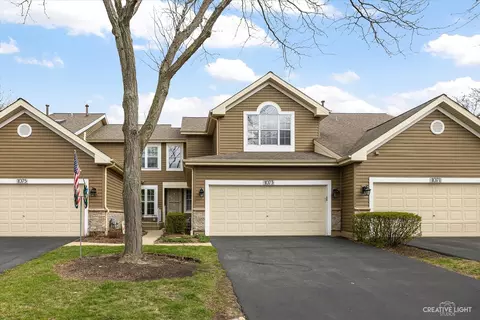 1073 Ridgefield Cir, Carol Stream, IL 60188