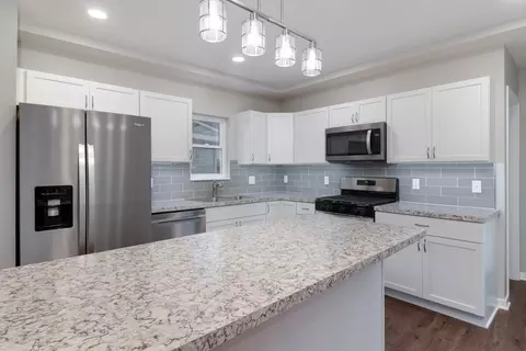 Kitchen - 911 Empire St, Bloomington, IL 61701 photo 1 of 5