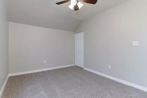 Bedroom - 911 Empire St, Bloomington, IL 61701 photo 4 of 5
