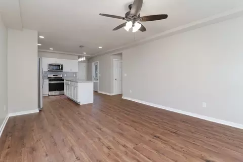 Living - 911 Empire St, Bloomington, IL 61701 photo 1 of 3