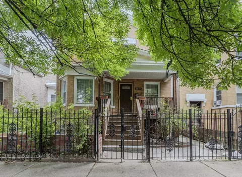 1317 N Harding Ave, Chicago, IL 60651