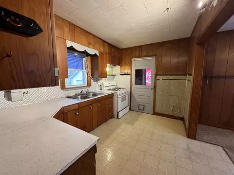 411 W Park St, Morrison, IL 61270 photo 13