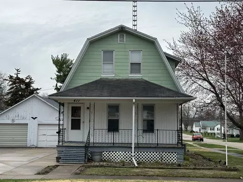 411 W Park St, Morrison, IL 61270