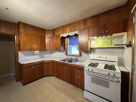411 W Park St, Morrison, IL 61270 photo 12