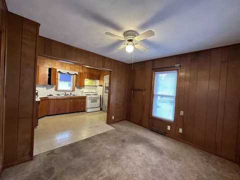 411 W Park St, Morrison, IL 61270 photo 10