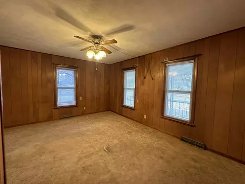 411 W Park St, Morrison, IL 61270 photo 7