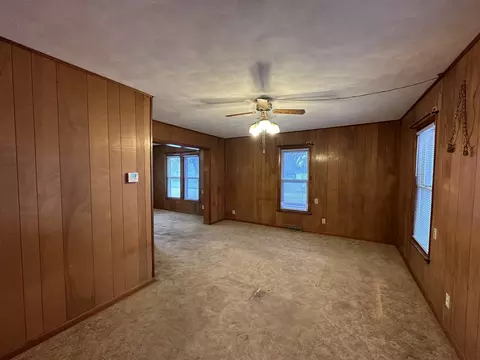 411 W Park St, Morrison, IL 61270 photo 8