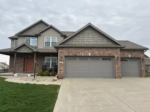 206 Country Ridge Dr, Mahomet, IL 61853
