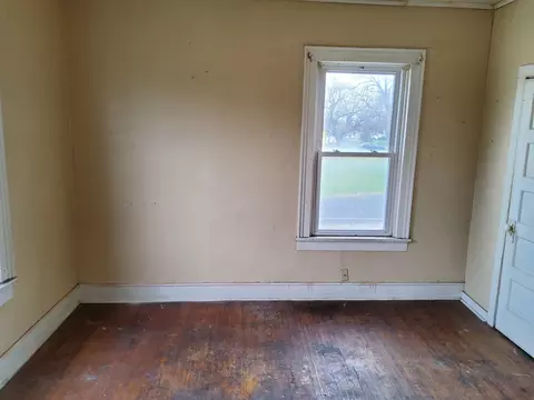 Bedroom - 304 S Eastern Ave, Joliet, IL 60433 photo 7 of 16