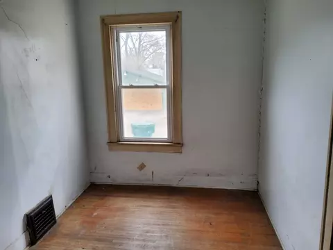 Bedroom - 304 S Eastern Ave, Joliet, IL 60433 photo 1 of 16