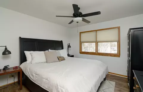 Bedroom - 2 E Suffield Dr, Arlington Heights, IL 60004 photo 6 of 6