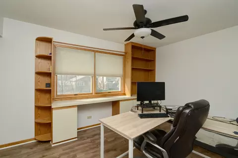 Other - 2 E Suffield Dr, Arlington Heights, IL 60004 photo 4 of 5