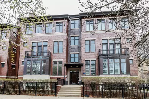 1253 W Melrose St #1E, Chicago, IL 60657