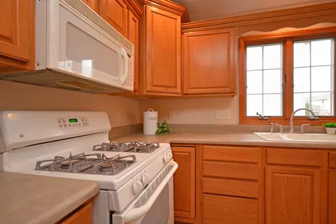 Kitchen - 2884 Bear Claw St, Normal, IL 61761 photo 14 of 14