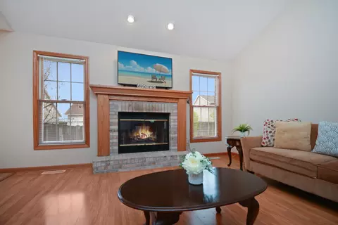 Living - 2884 Bear Claw St, Normal, IL 61761 photo 8 of 10