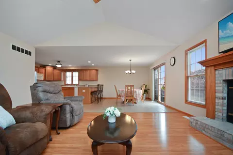 Living - 2884 Bear Claw St, Normal, IL 61761 photo 3 of 10